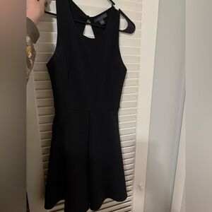 Kendall & Kylie Elegant Black Sleeveless Dress